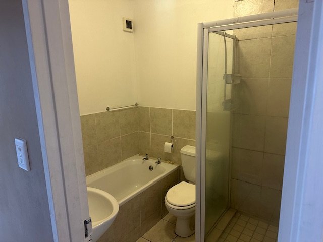 2 Bedroom Property for Sale in Maitland Western Cape